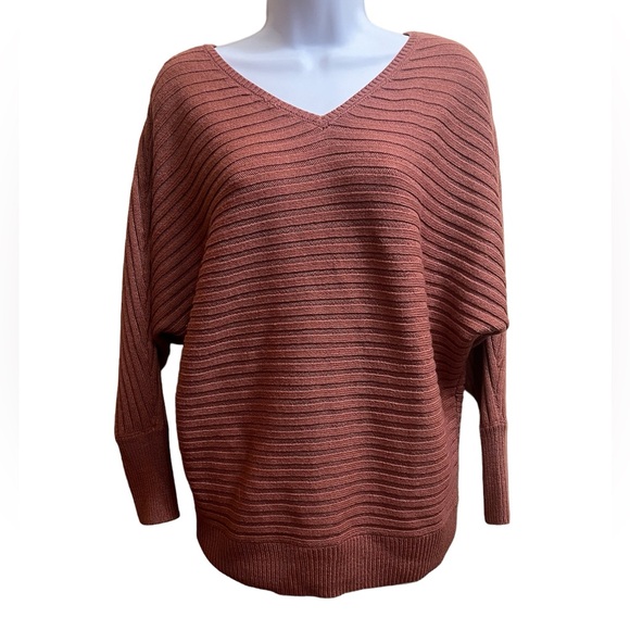 New York & Company slouchy double v neck sweater Size XS - Picture 1 of 3